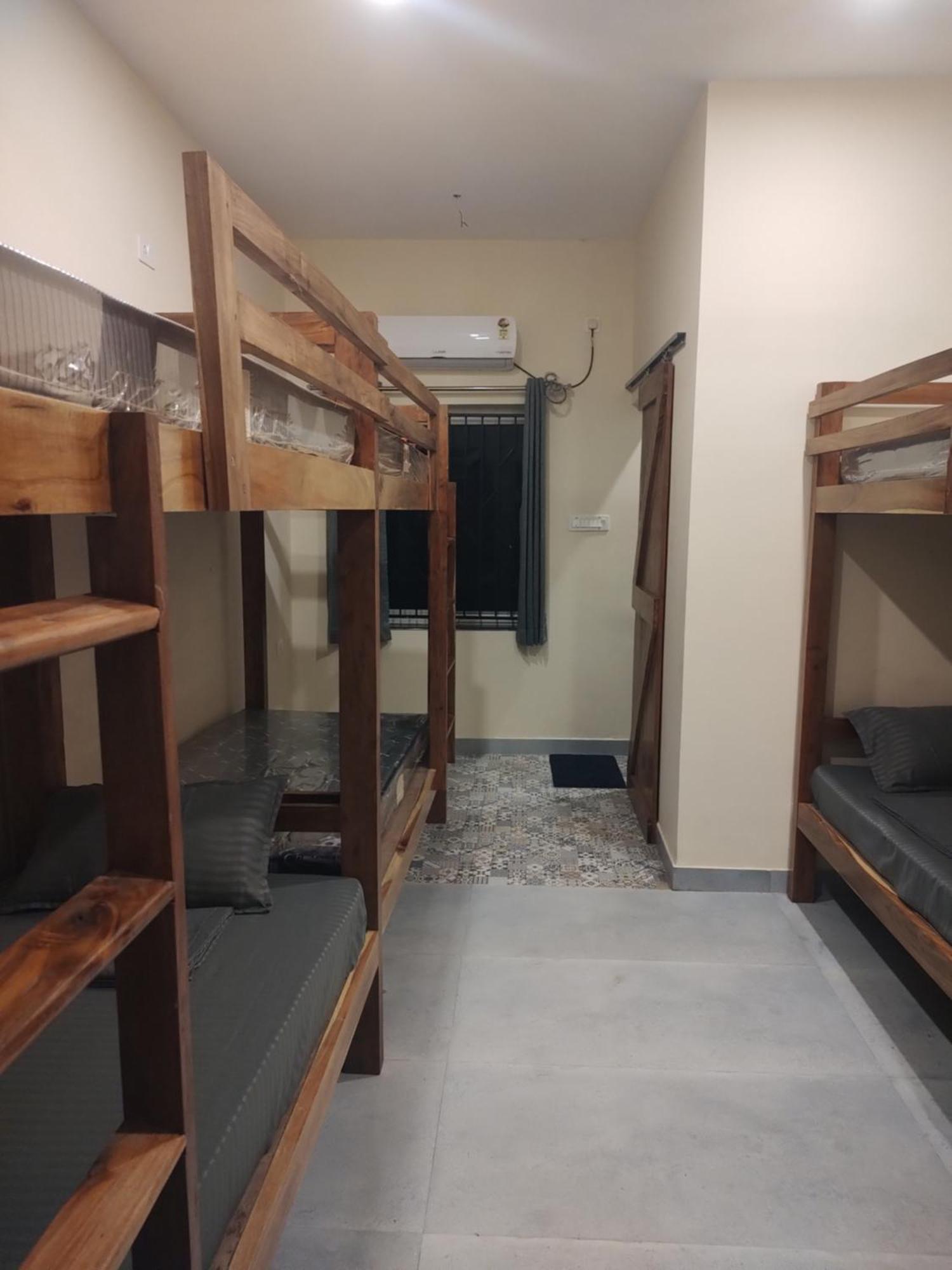 Tavasmi Hostel Puri Kültér fotó