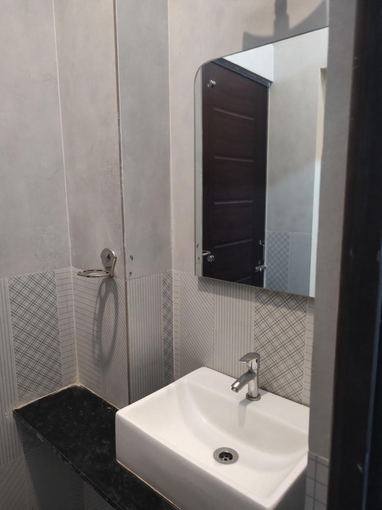 Tavasmi Hostel Puri Kültér fotó